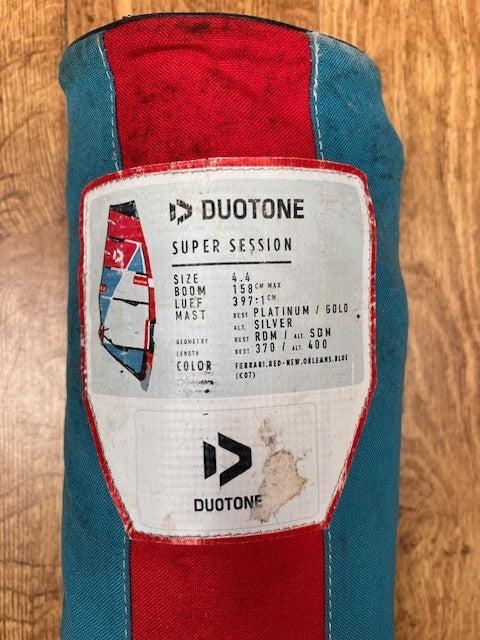 Super Session 4.4 USED Windsurf Sail