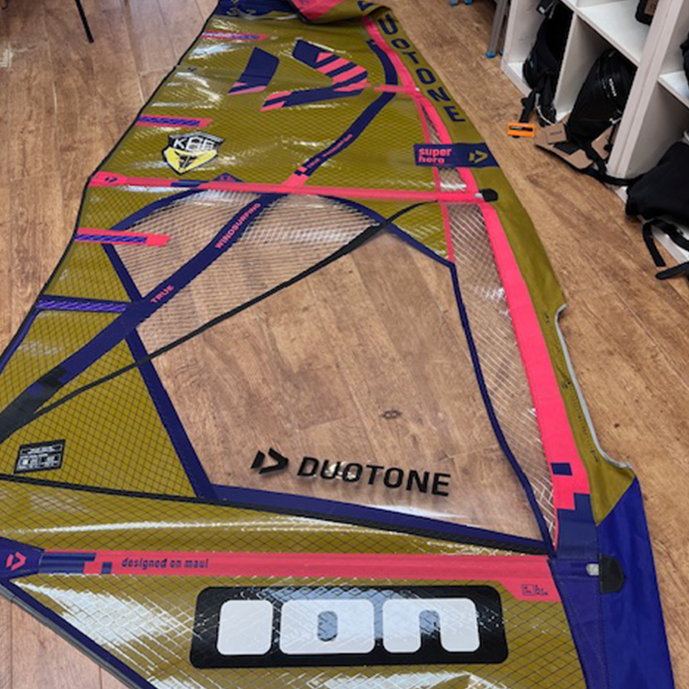 Super Hero 3.7 USED Windsurf Sail